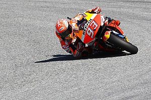 Márquez, pole y récord en territorio Ducati