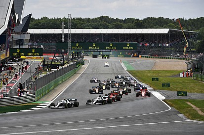 Hamilton et Bottas demandent un calendrier épargné par la politique
