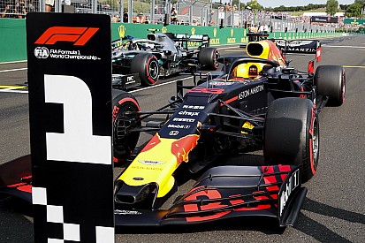 Qualifs - Verstappen résiste à Bottas pour signer sa première pole !