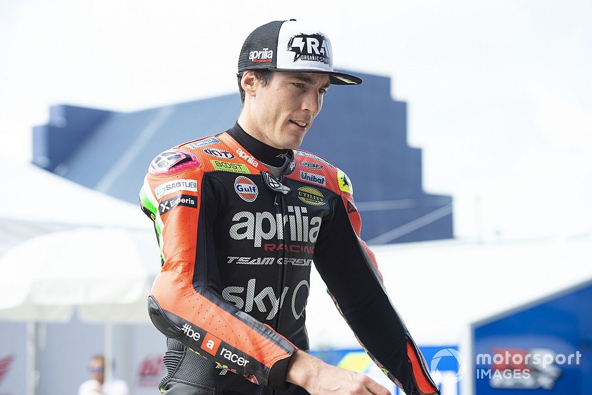 Hivatalos: Aleix Espargaro hosszabbított az Apriliaval