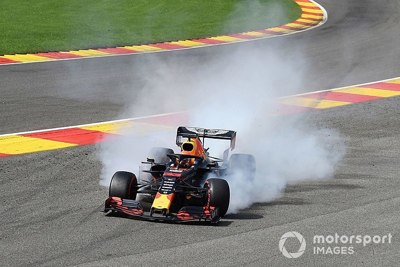 Rosberg: Verstappen was weer zichzelf op Spa, te agressief
