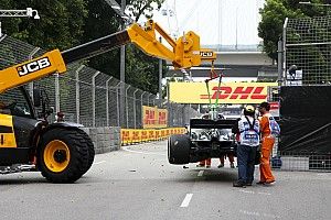 Formel 1 Singapur 2019: Valtteri Bottas crasht beim Auftakt!