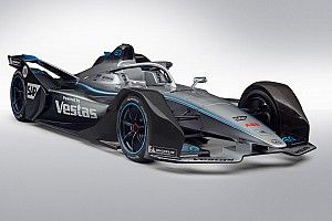 Mercedes выбрала своими пилотами в Формуле Е Вандорна и де Вриса