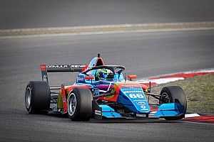 Karkosik zadebiutował w Formule Renault