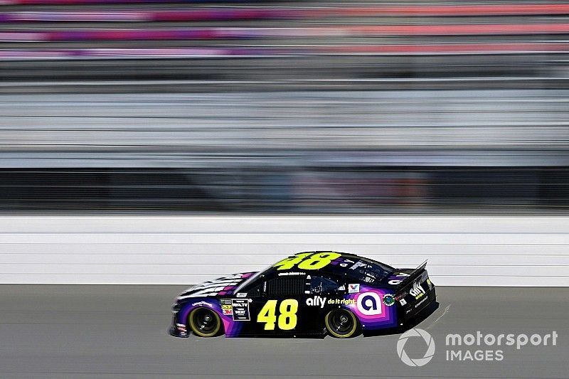 Despite setback Jimmie Johnson plans to 'fight for every point'