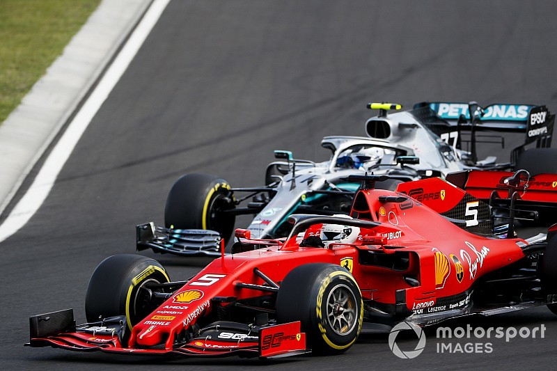 Mercedes, 2020 sonrası için Vettel'le ilgileniyor