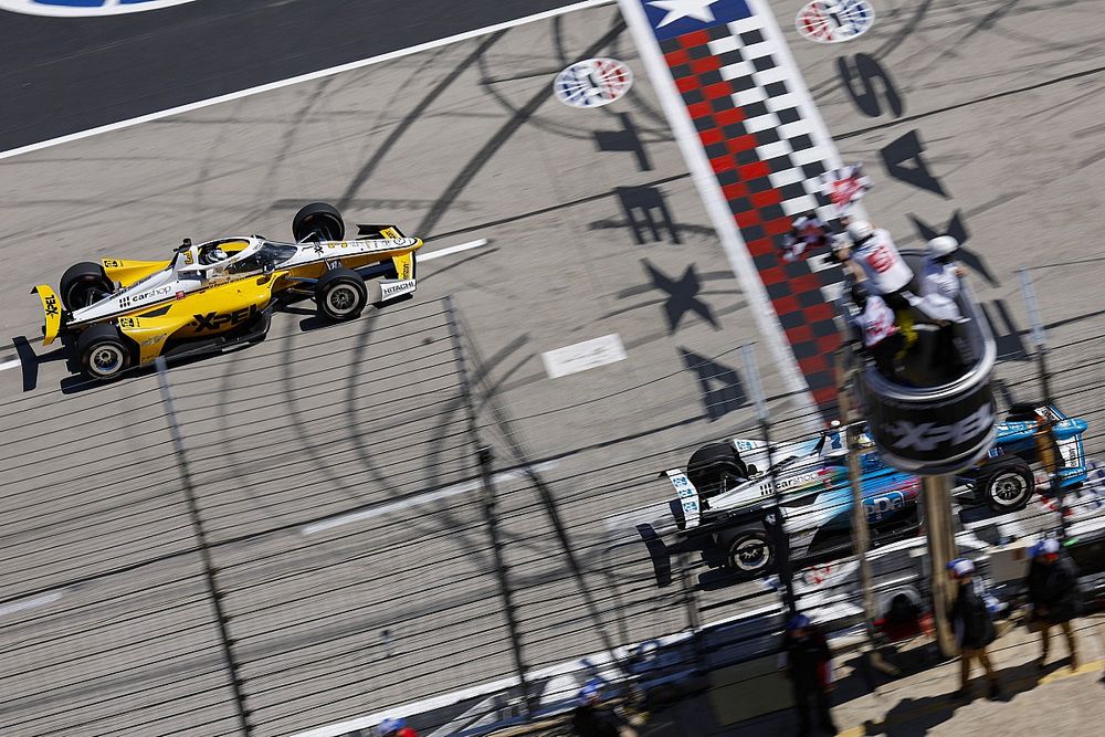 Race winner Josef Newgarden, Team Penske Chevrolet, Scott McLaughlin, Team Penske Chevrole