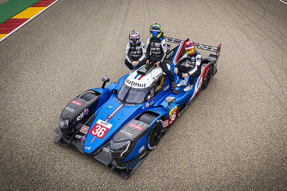 André Negrão, Nicolas Lapierre et Matthieu Vaxiviere avec l'Alpine A480 LMP1