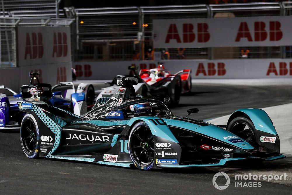 Sam Bird, Panasonic Jaguar Racing, Jaguar I-Type 5, Maximilian Gunther, BMW I Andretti Motorsports, BMW iFE.21, Andre Lotterer, Tag Heuer Porsche, Porsche 99X Electric