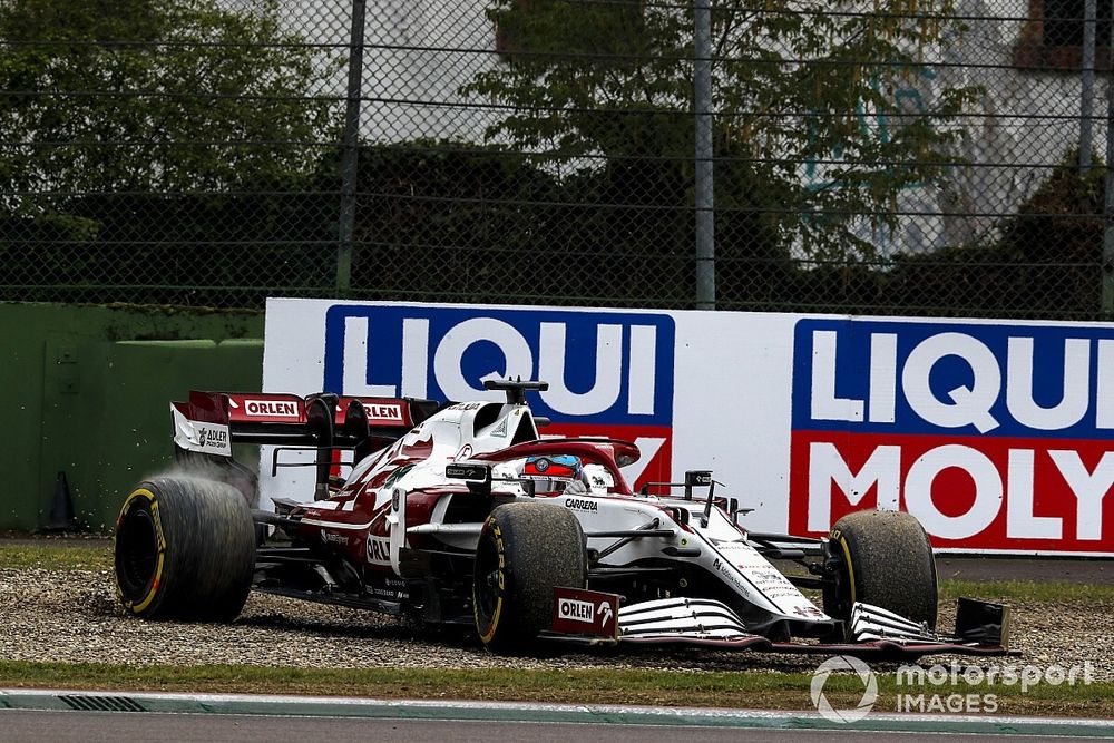 Penalti Raikkonen Jadi Keberuntungan Alonso
