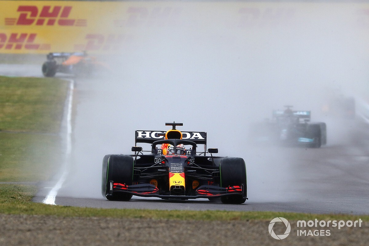 F1エミリア・ロマーニャGP決勝速報:レッドブル・ホンダのフェルスタッペン今季初優勝! 角田裕毅13位