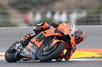 KTM: a Jerez arrivano nuove parti per Petrucci