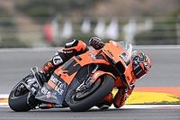 KTM: a Jerez arrivano nuove parti per Petrucci