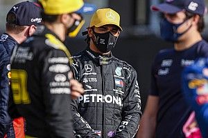 Rosberg: Csak egy pilóta kerülhet közel Hamiltonhoz…
