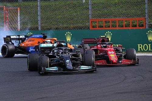 Hamilton derde na inhaalrace: &ldquo;Maken het onszelf altijd moeilijk&rdquo;