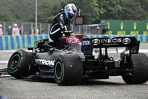 Wolff, Bottas'ın "küçük hatası" nedeniyle Red Bull'dan özür diledi