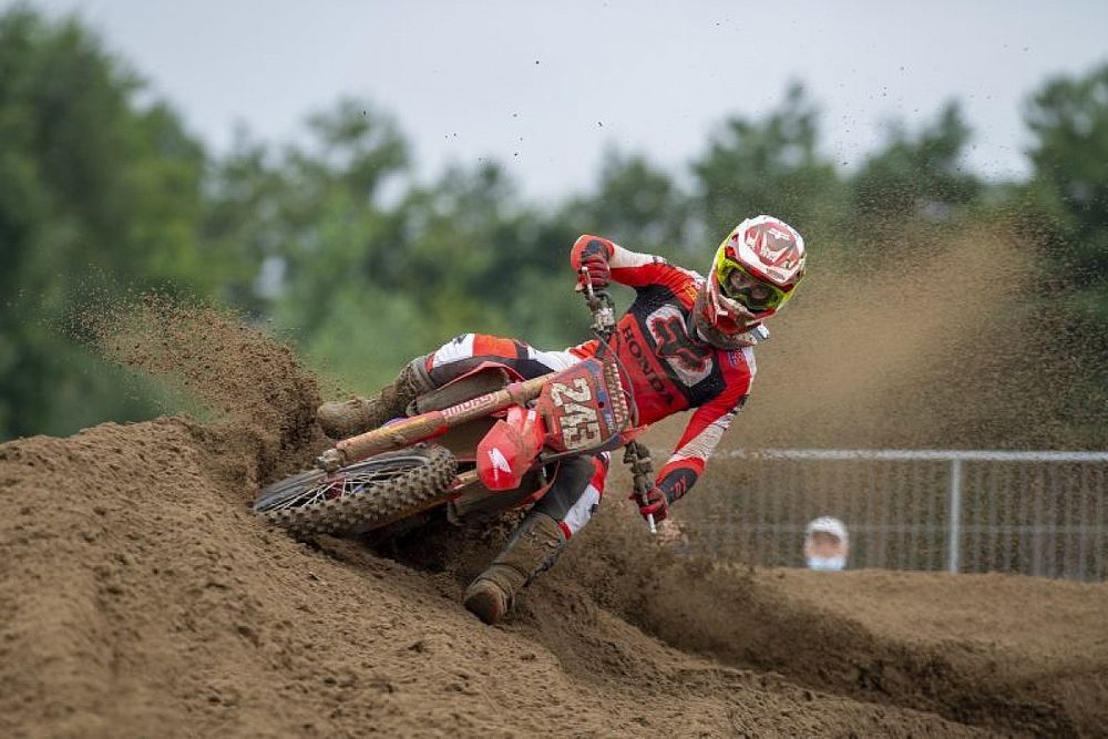 MXGP: Herlings sbaglia e Gajser si prende il GP di Lettonia
