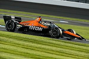 Пилот McLaren взял поул на этапе IndyCar, Грожан – 3-й
