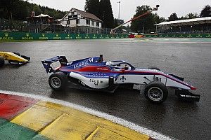 W Series Spa: Kimilainen wins after sweeping past Chadwick in wet race