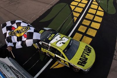 NASCAR Cup: Byron tem estratégia de combustível perfeita e vence em Iowa