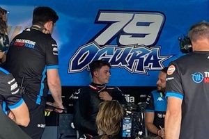 Manu González debuta con una enorme sonrisa al manillar de una MotoGP de Trackhouse