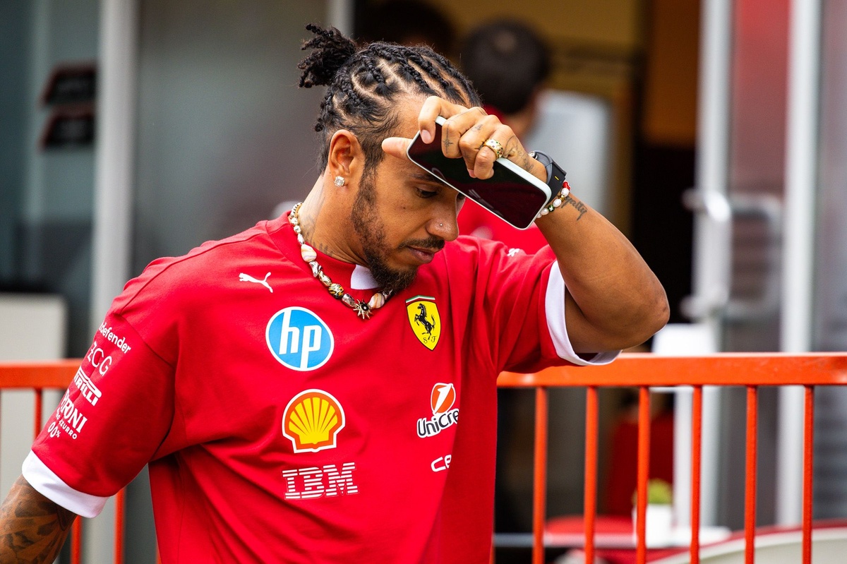 【激レア】マクラーレン × リシャール・ミル コラボ ブルゾン XL リシャール・ミルとマクラーレンコラボ第4弾！ 新型ハイパーカー