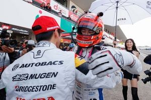 鈴鹿で感動的な再会。中野信治が語るF1時代の「数少ない理解者
