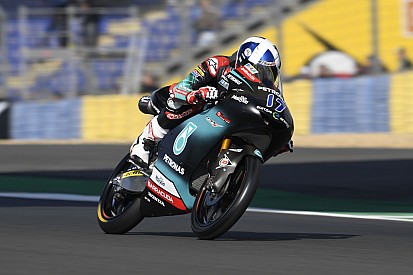 McPhee gana en Le Mans y Canet sale más líder de Moto3