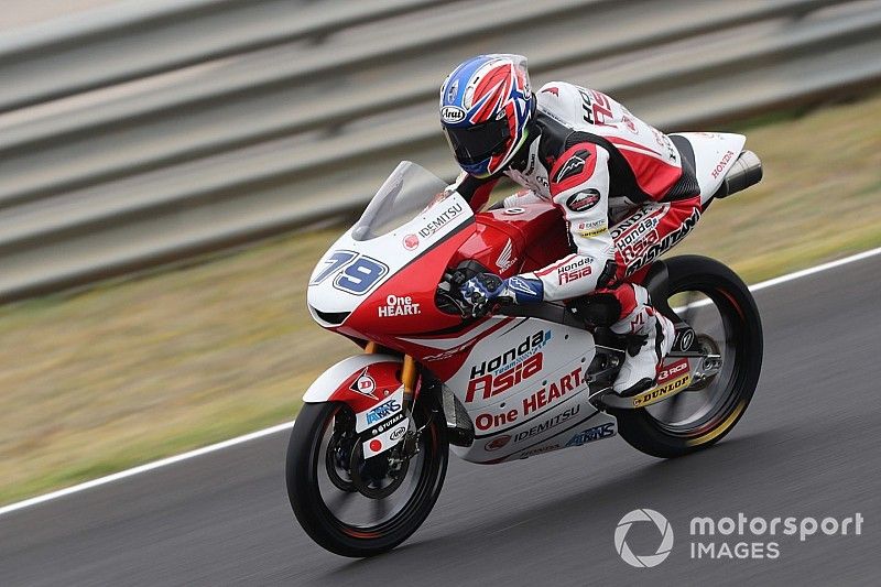 Moto3, Le Mans, Libere 2: Ogura al top in una sessione piena di cadute
