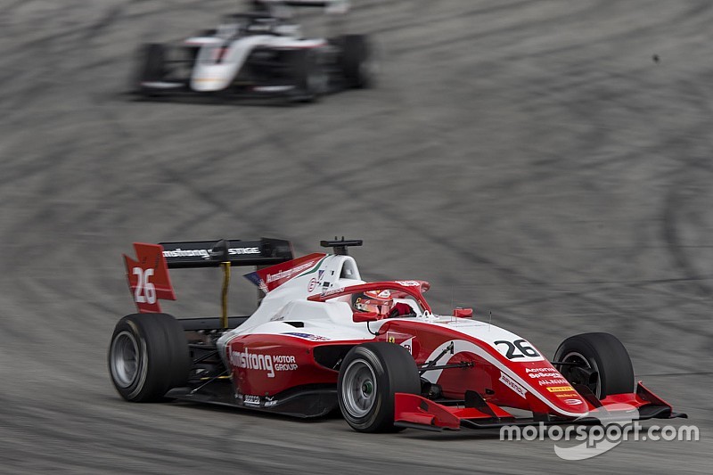 F3, Austria, Libere: Armostrong piazza la zampata nel finale e si prende il miglior tempo