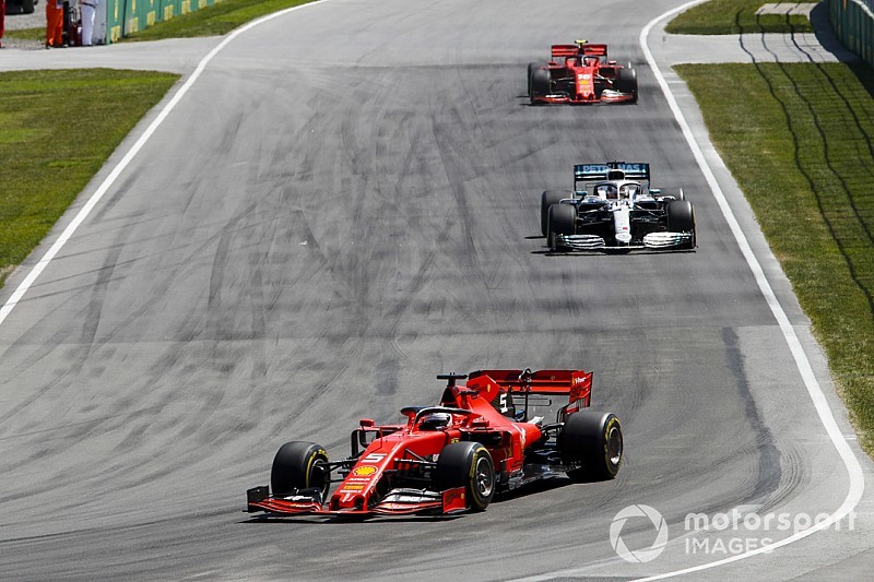 Kontroversi penalti, Vettel kecam stewards