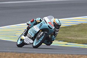 Ramírez gana una caótica carrera de Moto3