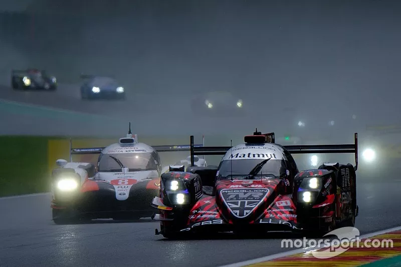 #3 Rebellion Racing Rebellion R-13: Nathana&euml;l Berthon, Thomas Laurent, Gustavo Menezes, #8 Toyota Gazoo Racing Toyota TS050: S&eacute;bastien Buemi, Kazuki Nakajima, Fernando Alonso