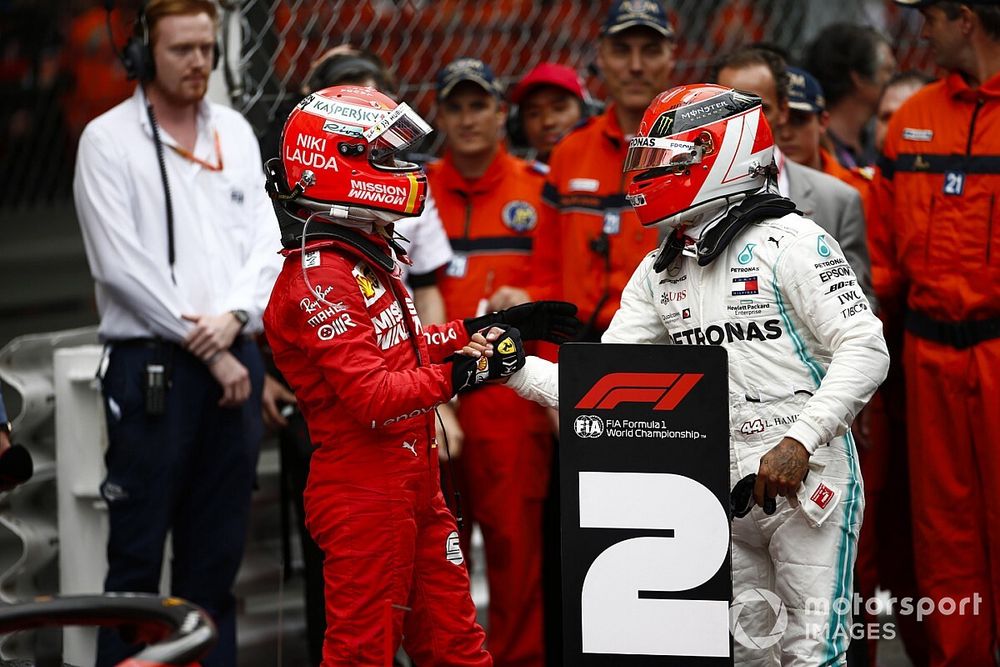 "Hamilton y Vettel harían doblete cada carrera con Mercedes", dice Marko
