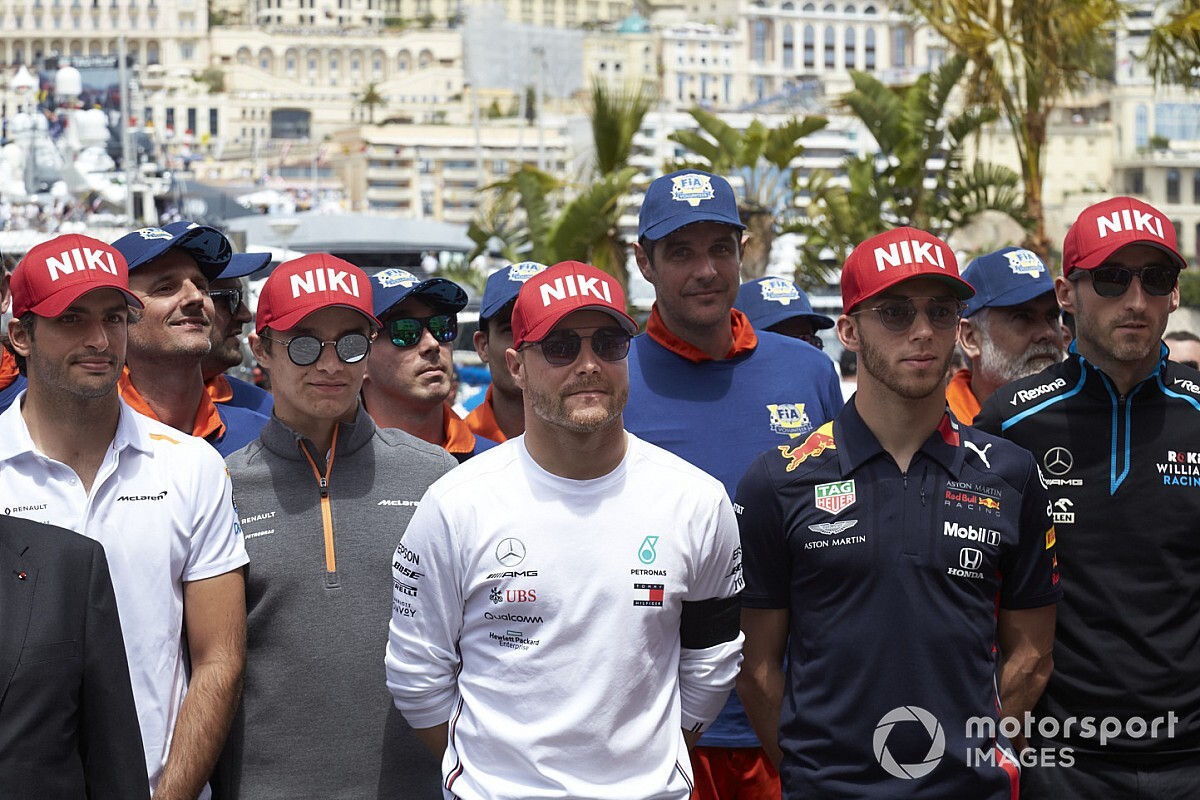 Egy újabb vélemény, mely szerint Sainz nyomás alá helyezheti Leclerc-t