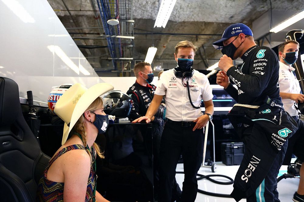 Bottas szerint nincs konfliktus Hamilton és Verstappen között