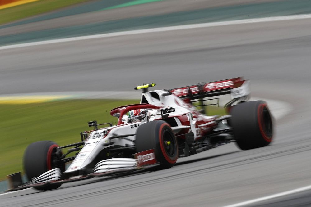 Giovinazzi: "İkinci bölüm için sadece bir set lastiğimiz kalmıştı"