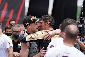 Sikap Toprak Razgatlioglu Curi Perhatian Jonathan Rea