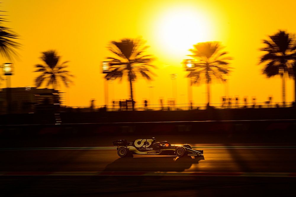 F1アブダビGP予選速報:フェルスタッペンがチャンピオンへ一歩近づくポールポジション獲得! 角田裕毅は僚友破り8番手