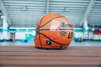 F1: Norris divulga capacete "bola de basquete" para Miami; veja pinturas especiais para o GP