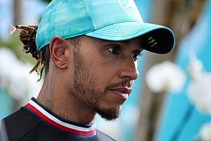Hamilton dice que problemas con Verstappen son "cuentos de hadas"