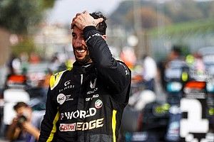 Diretor da Renault exalta "dom de motivar equipe" de Ricciardo