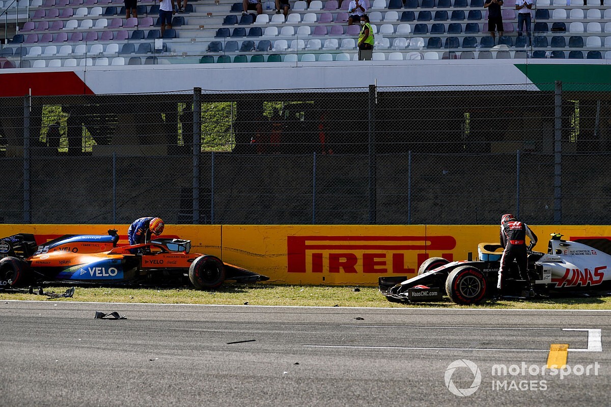 Las fotos del brutal accidente de Mugello y el enfado de los pilotos