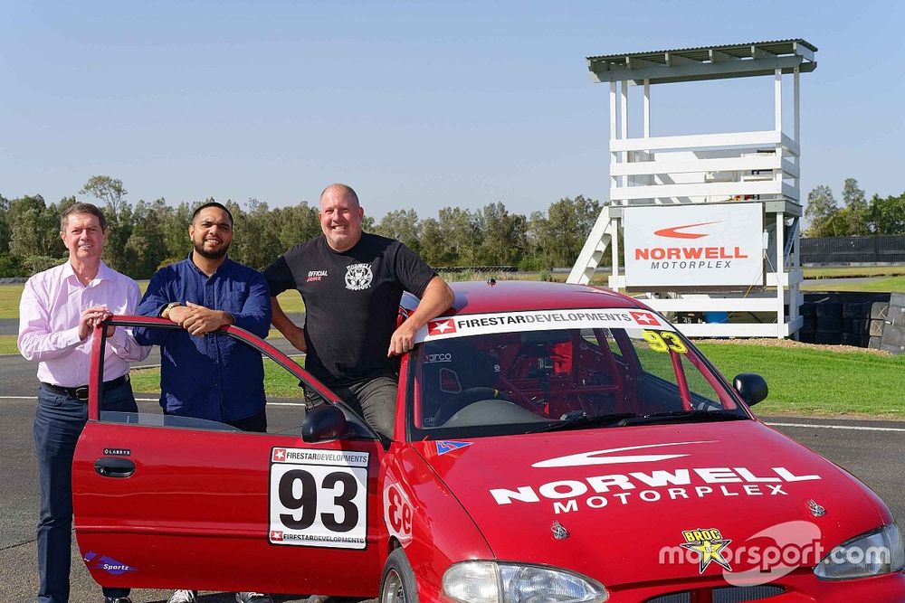 Connelly founds project for Indigenous Australians