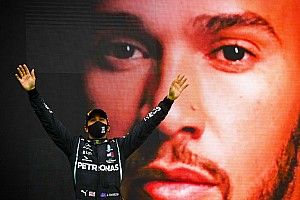 Hamilton najlepszy w historii