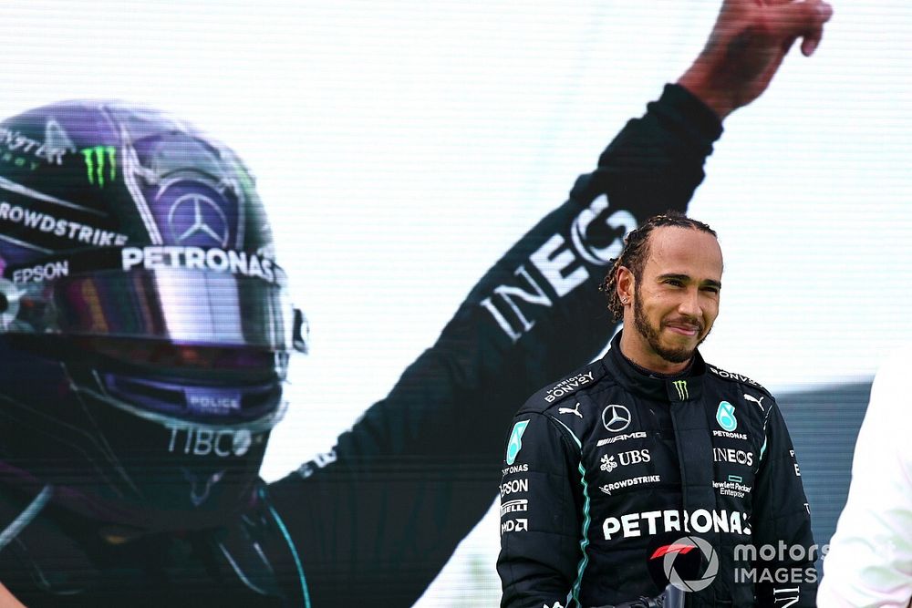 Lewis Hamilton, Mercedes, 1st position, in Parc Ferme