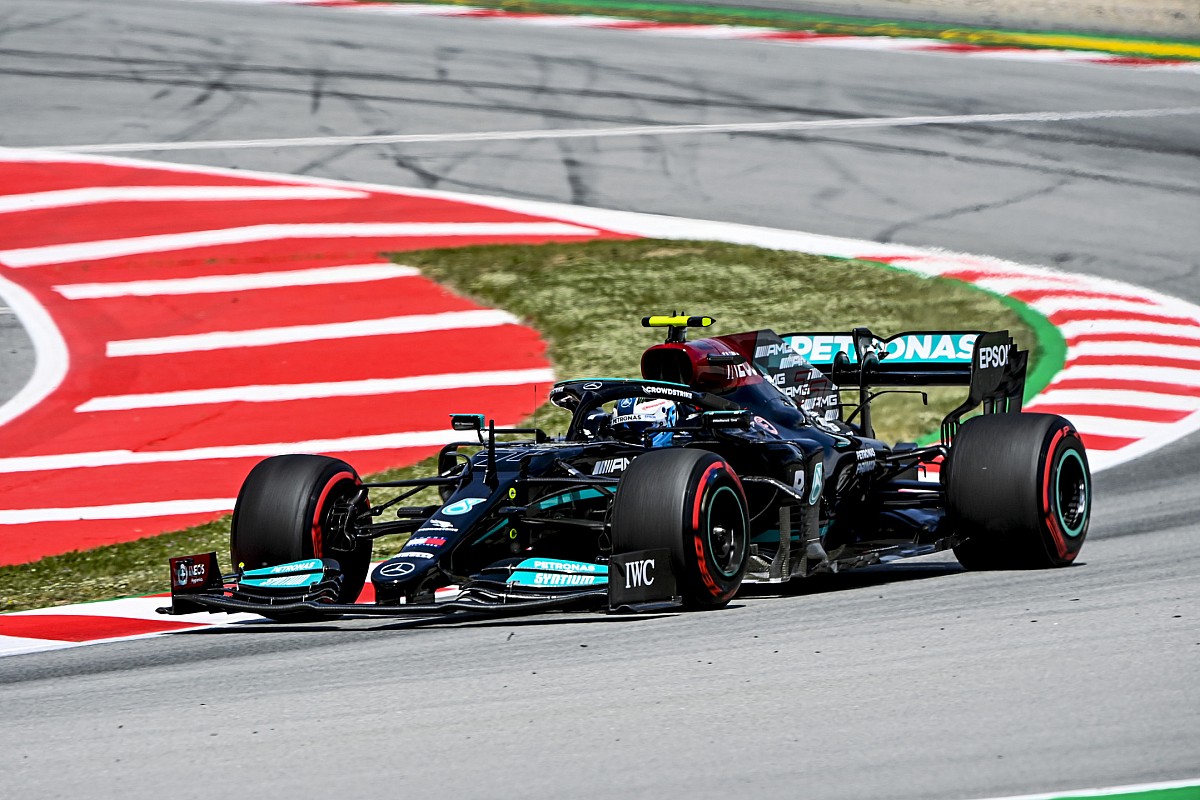 Bottas: "Io e Lewis vicini, la differenza la faranno i centesimi"