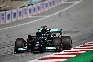 Hamilton says damage cost him "easy second" in Austrian GP