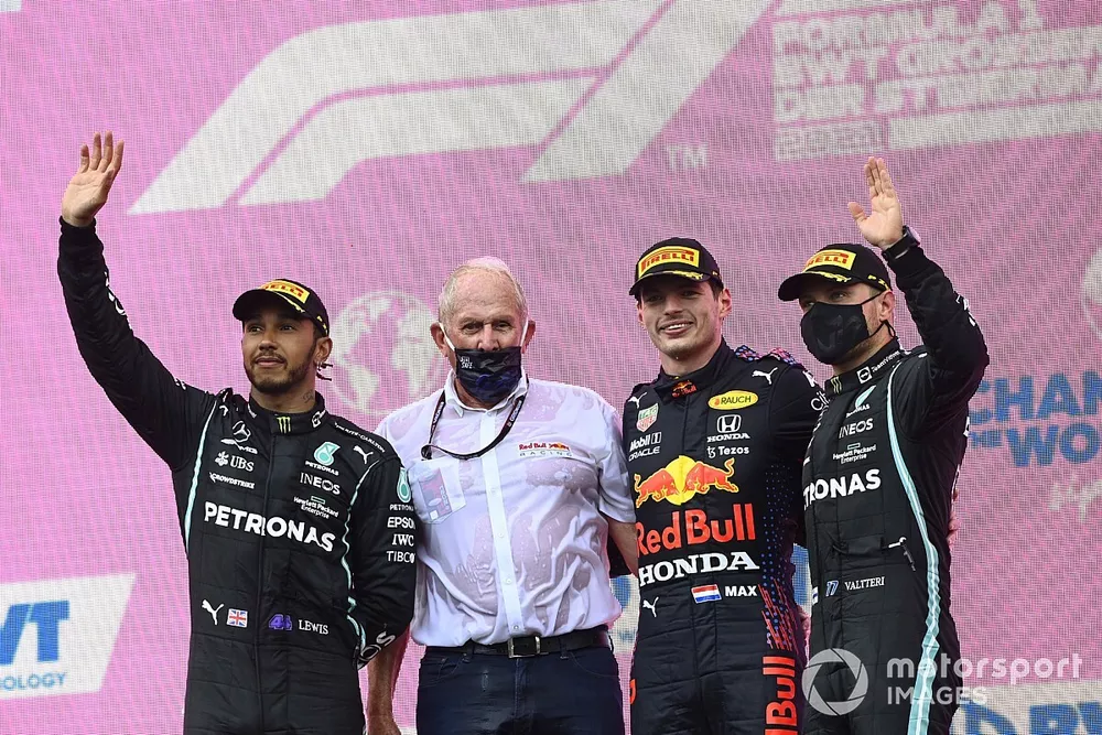 Lewis Hamilton, Mercedes, 2nd position, Helmut Marko, Consultant, Red Bull Racing, Max Verstappen, Red Bull Racing, 1st position, and Valtteri Bottas, Mercedes, 3rd position, on the podium