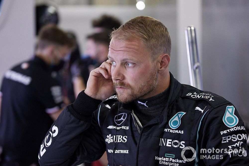 Bottas over Russell-geruchten: "Is maar één F1-team dat zoiets doet"